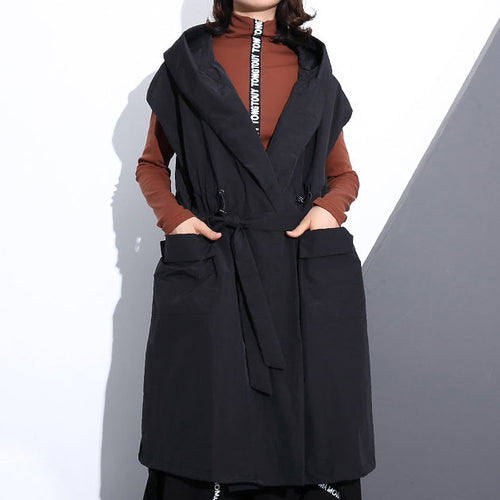 Drune | schwarze Baumwollmischung Tops Übergrößen Kapuzenbindung Taille Kleidung Tops Elegante ärmellose Mäntel