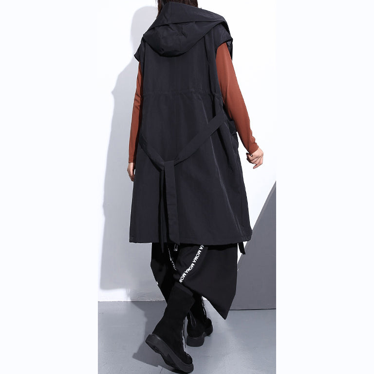 Drune | schwarze Baumwollmischung Tops Übergrößen Kapuzenbindung Taille Kleidung Tops Elegante ärmellose Mäntel