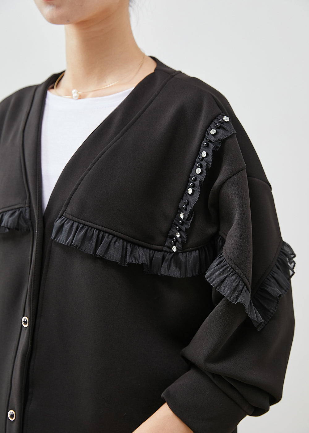 Drune | Schwarze Rüschentaschen Patchwork Baumwollmäntel