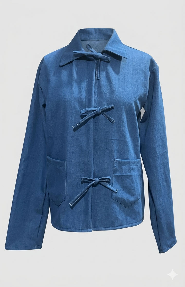 Damen modische Jeansjacke mit dekorativen Knopfdetails und zwei aufgesetzten Taschen Drune