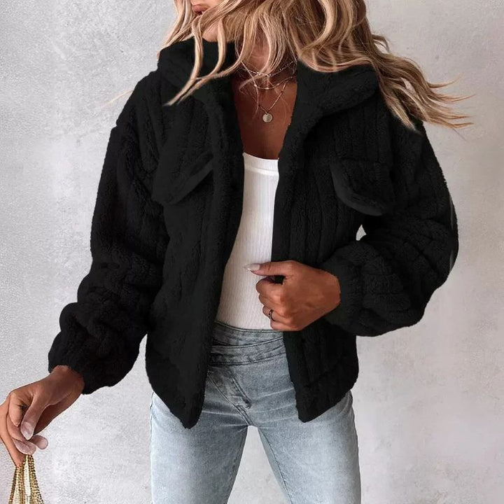 Drune | Damen Teddy Jacke mit Oversized Passform und Umklappkragen