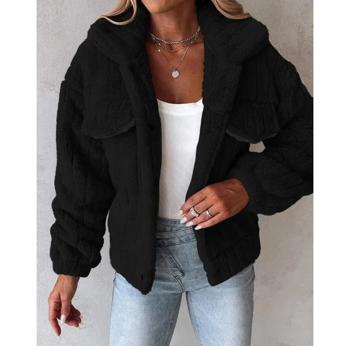 Drune | Damen Teddy Jacke mit Oversized Passform und Umklappkragen