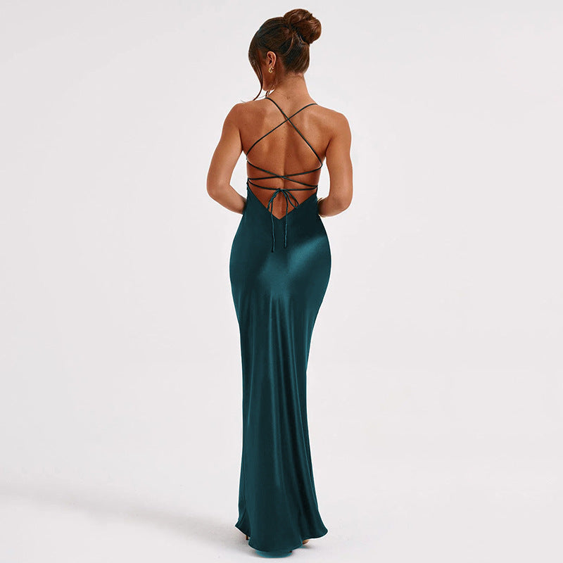 Drune | Spaghetti-Träger Kleid aus Seidig-Material mit Maxi-Saum