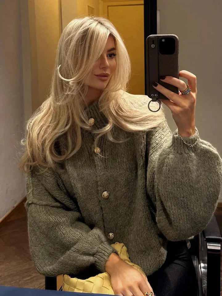 Drune | gestrickte Damen Strickjacke mit hohem Kragen und weitem Schnitt