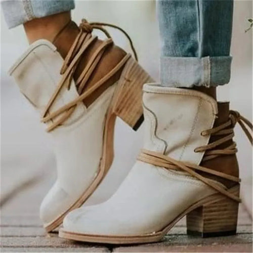 Drune | Stiefeletten mit Riemendetails