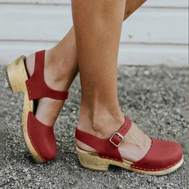 Drune | Orthopädische Braune Keilsandalen
