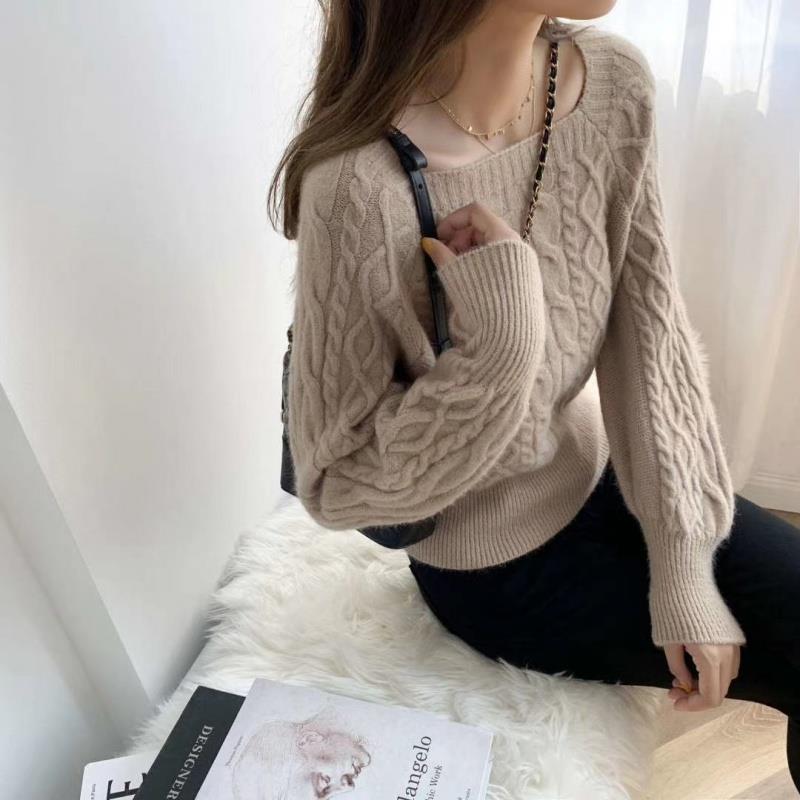 Drune - Pullover mit quadratischem Kragen