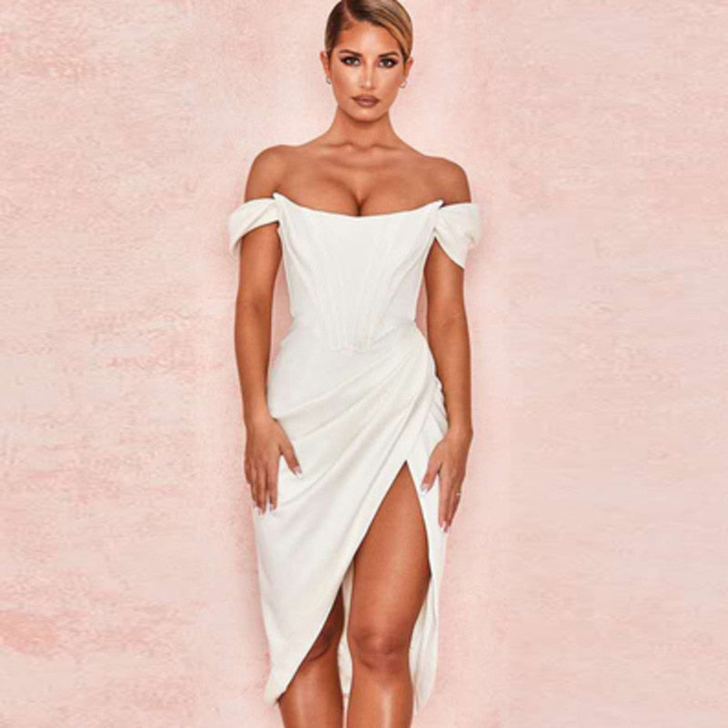 Drune - Knielanges, figurbetontes Abendkleid mit Trägern