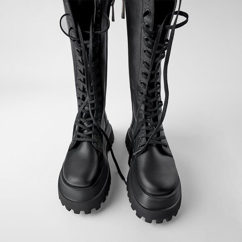 Drune | Hohe Stiefel Damen Schwarz mit Schnürung Tracksohle