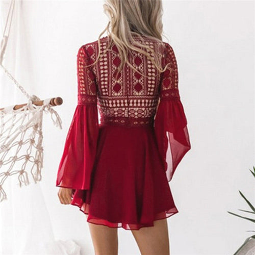 Drune | Spitzen-Minikleid mit Weiten Ärmeln