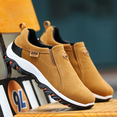 Drune | Slip-On Sneaker für Herren mit elastischen Einsätzen – Komfort und Bequemlichkeit für den täglichen Gebrauch
