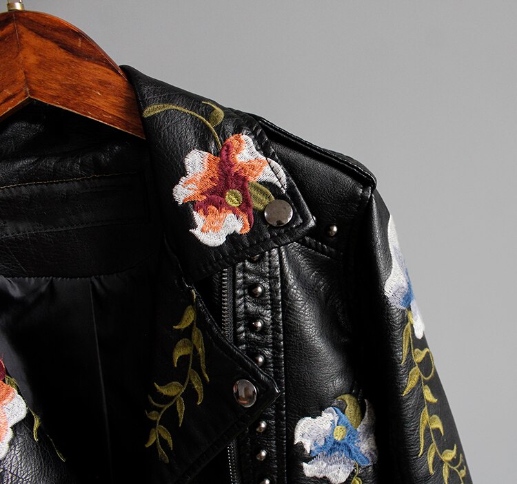 Drune | Stilvolle Blütenblumenjacke für Damen