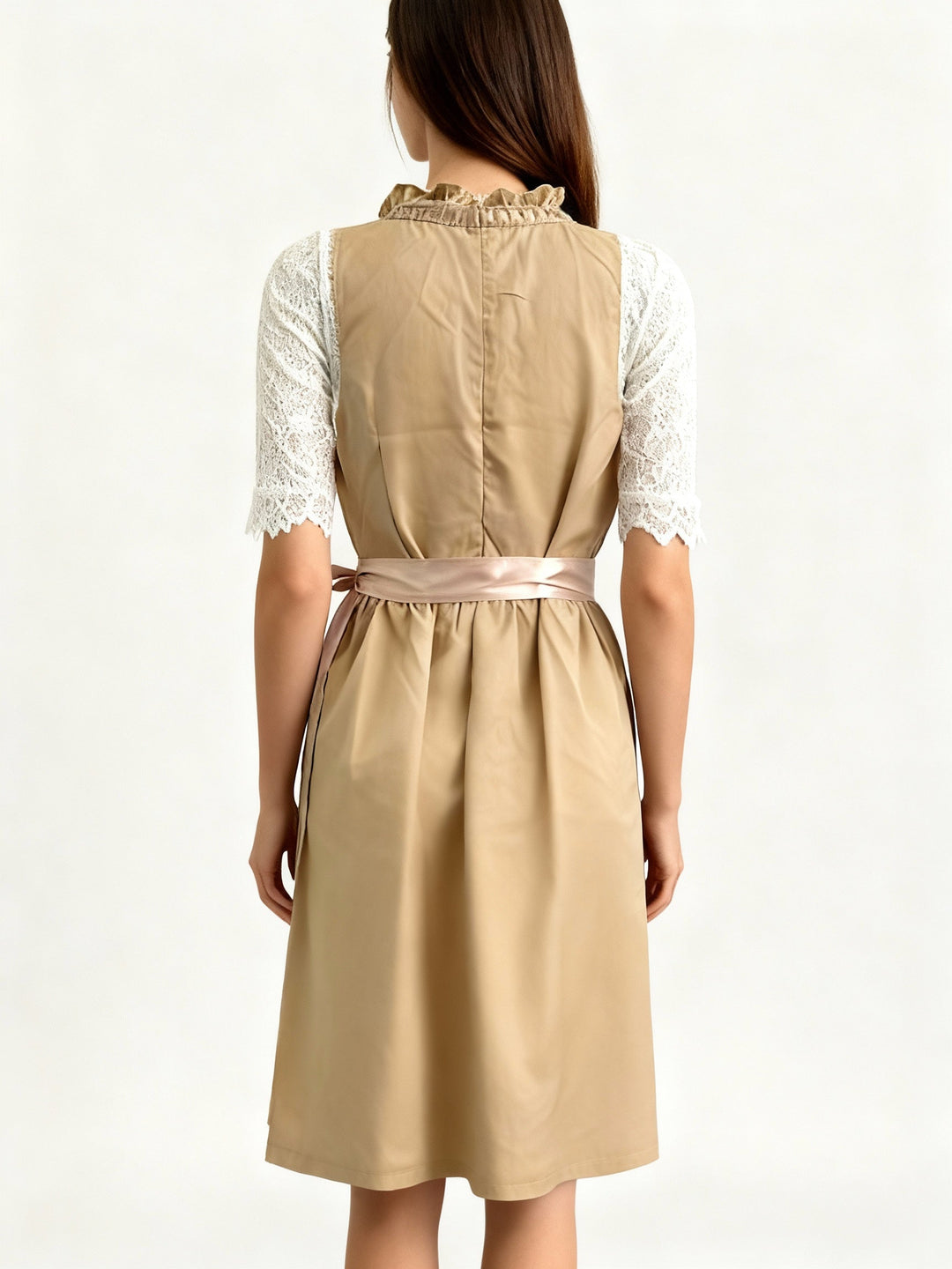 Drune | Tracht für Damen mit Schürze und Bluse