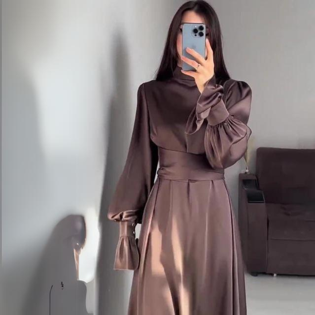 Drune | Das Seidig Weiche Kleid mit Langen Ärmeln