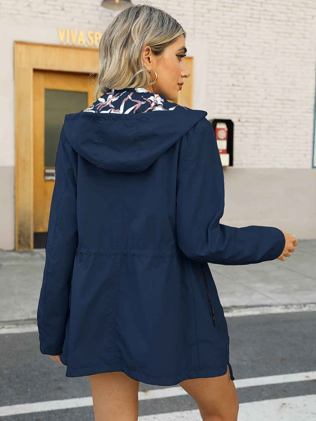 Drune | Damen Regenjacke mit Kapuze und Blumenmuster Futter