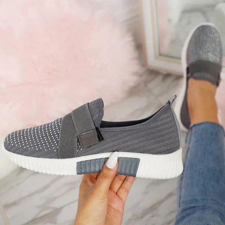 Drune | Slip-On-Sneaker Für Damen Mit Klettverschluss Verbessern Sie Ihre Laufhaltung!