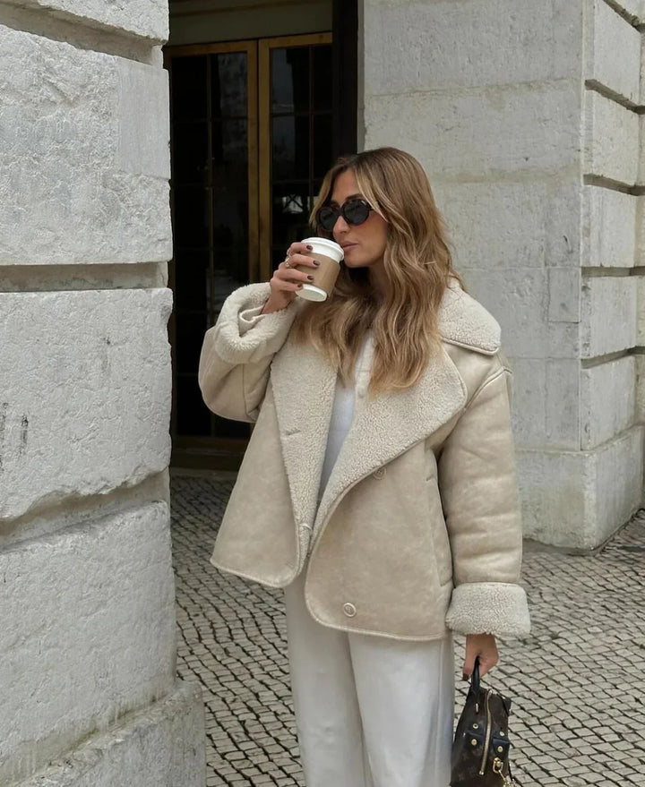 Drune | Stilvolle Jacke mit Kunstleder und Fleece Details