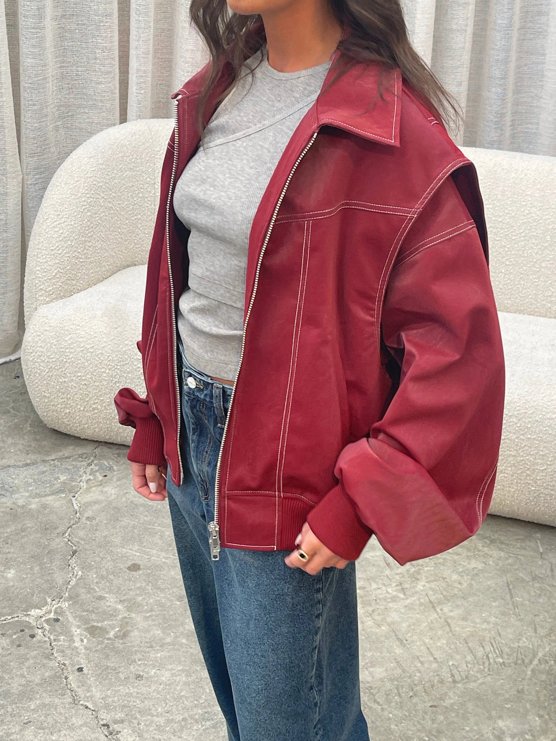 Drune | Burgundisch Zip up Jacke in Übergröße mit Kontrastnähten