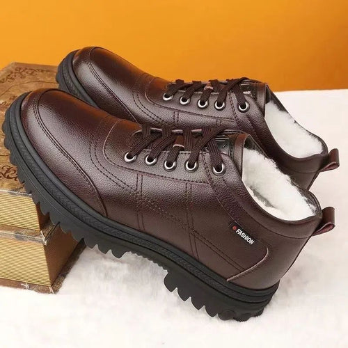 Drune | Robuste, Gefütterte Leder Winterstiefel mit rutschfester Sohle