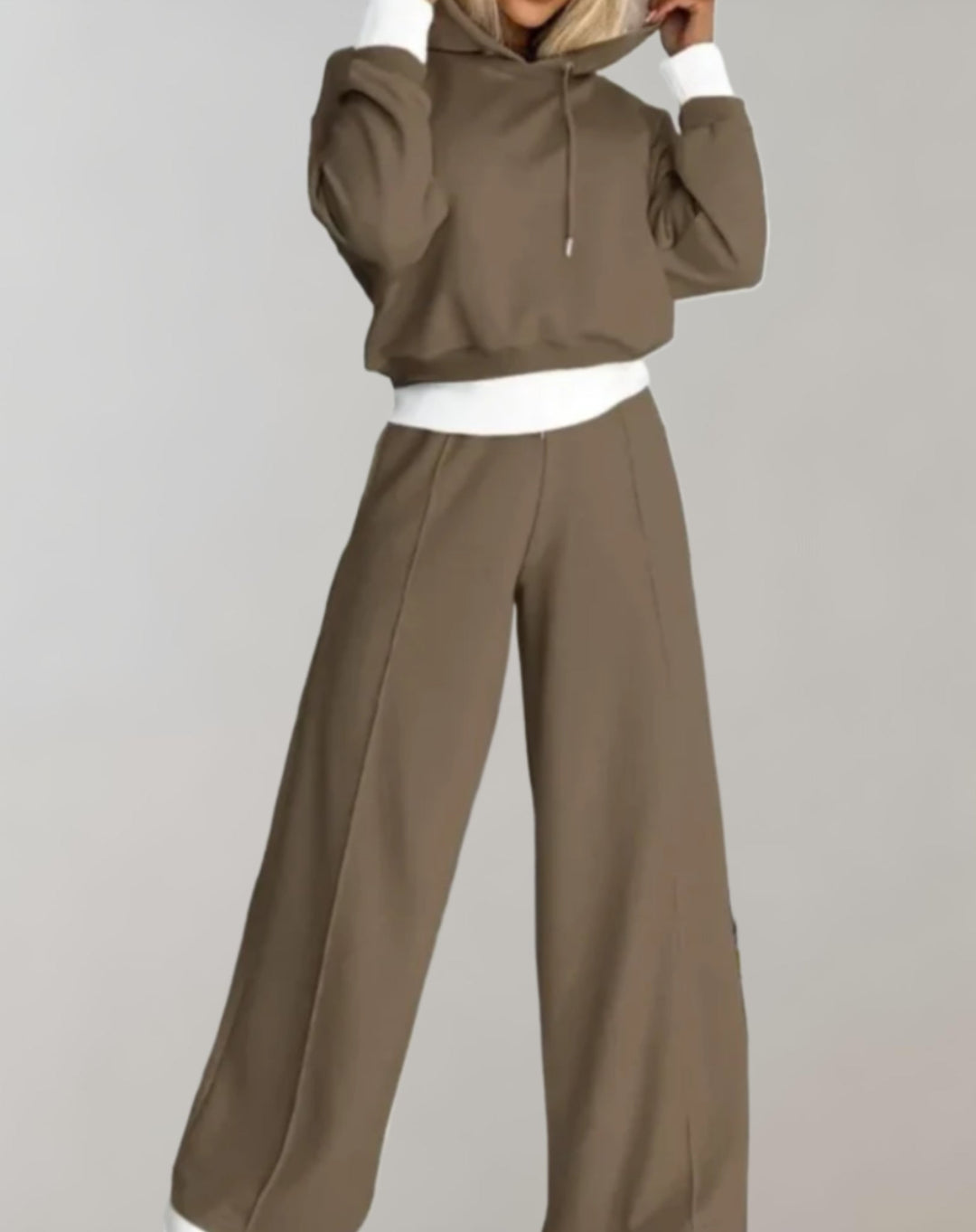 Drune | Delige Set von Einem Zweifarbigen Hoodie und Einer Hose mit Weitem Bein