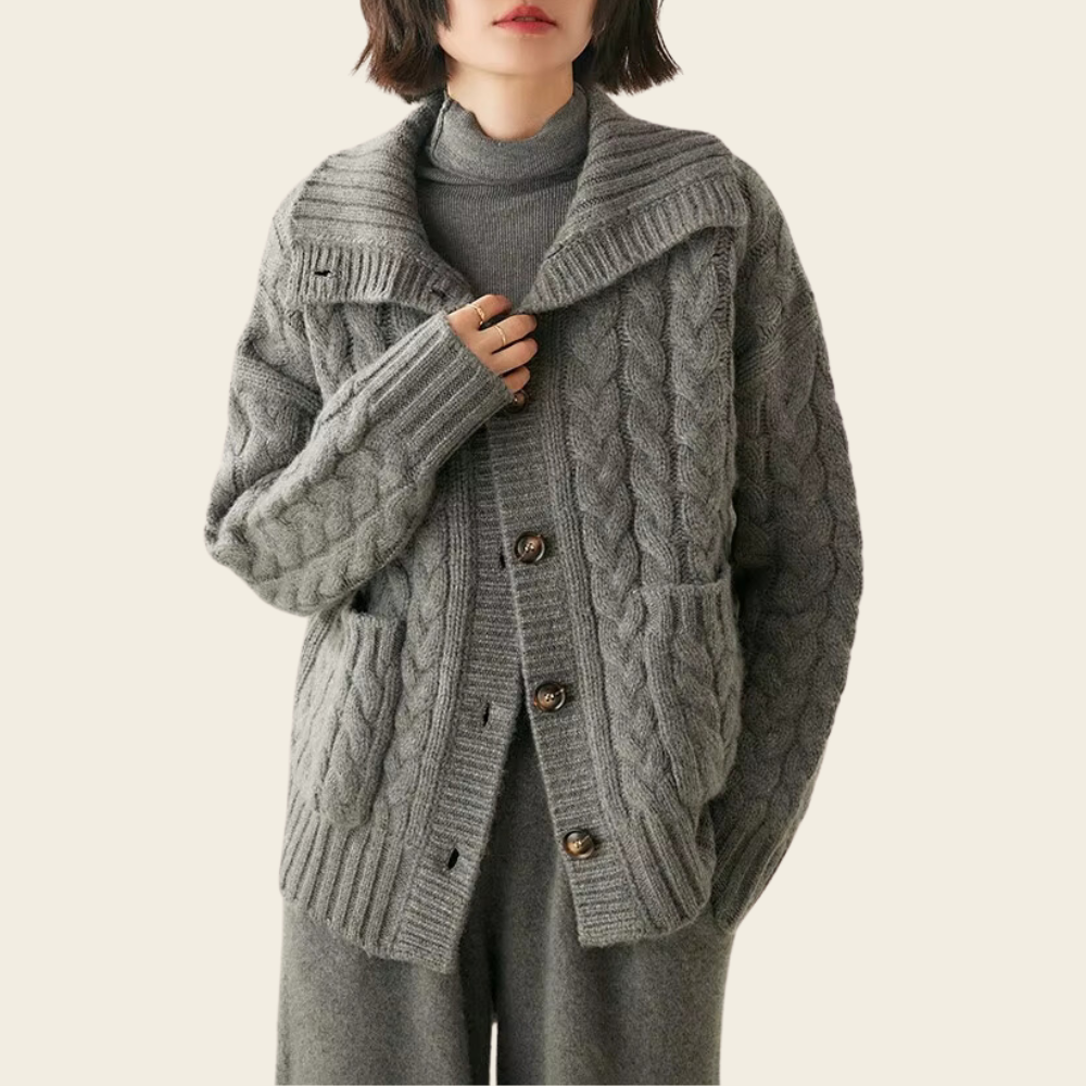 Drune | Rollkragen-Strickjacke für Damen