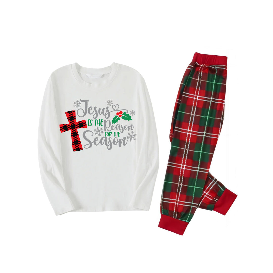Drune | Weihnachten "Jesus ist der Grund für die Saison" Buchstabenprint gemustert weiß Langarm mit weißen&roten&grünen Karohose Familienpassende Schlafanzüge