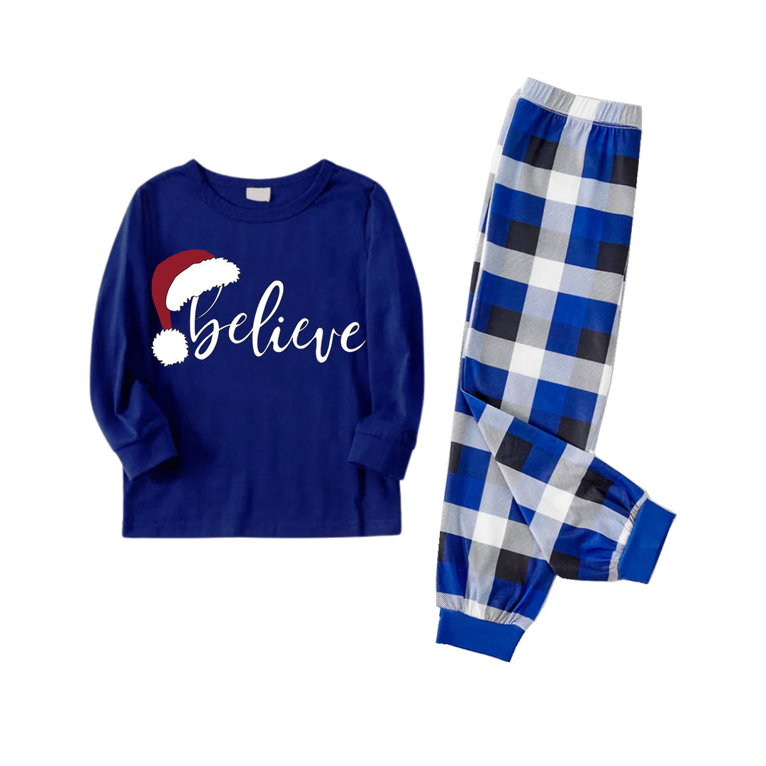 Drune | Stylisches Weißes Buchstabenprint "Believe" Blaue Lange Ärmel mit Blau-Weiß-Schwarz Karierter Hose Familienpassende Pyjamas