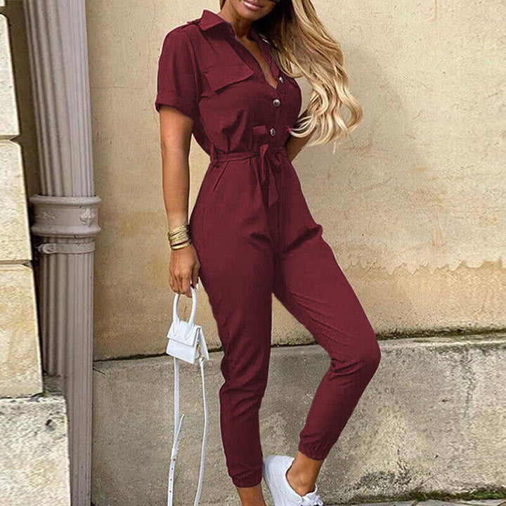 Drune | Jumpsuit mit Frisur Upgrade deine Sommergarderobe mit unserem stylischen Jumpsuit mit Frisur