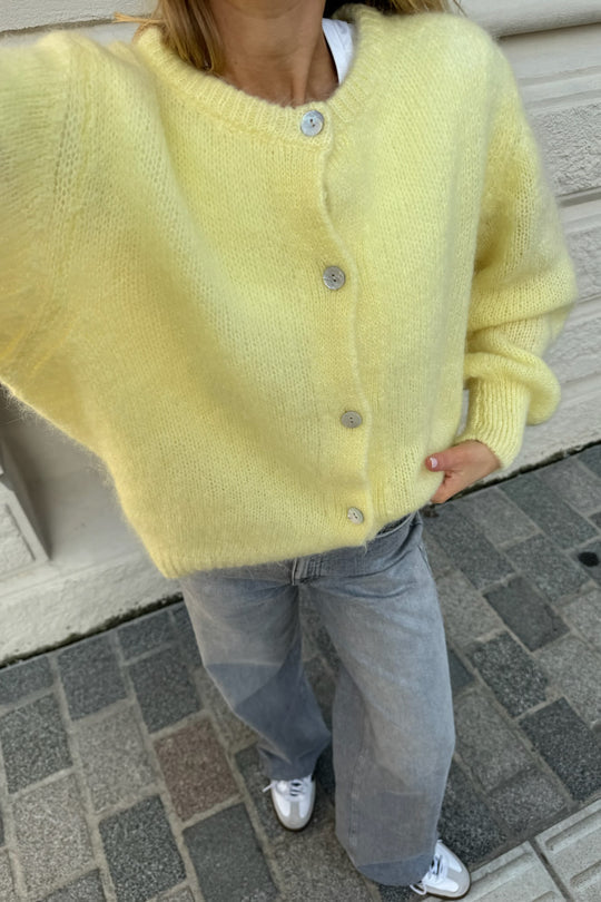 Drune | Damen Klassischer Strickcardigan mit Knöpfen und langen Ärmeln
