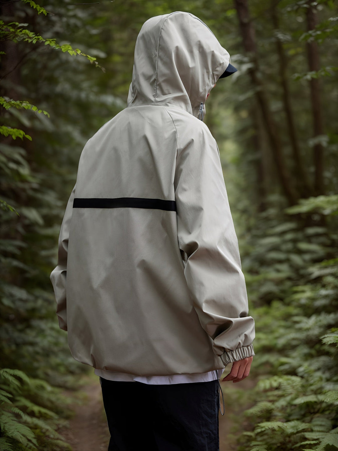 Drune | Leichte wasserdichte Jacke Damen mit Kapuze