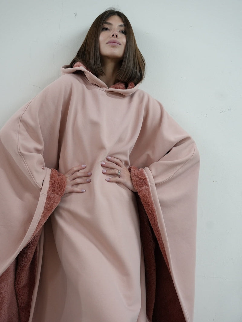 Drune | Luxuriöser Fleece-Poncho mit Kapuze für ultimativen Komfort