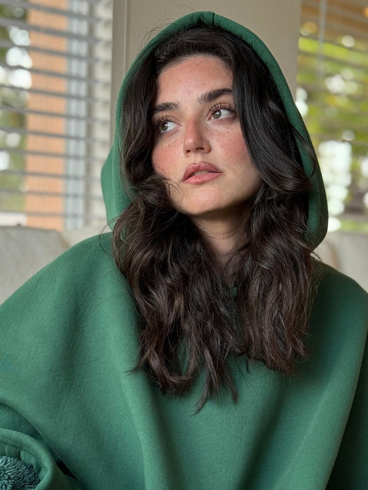 Drune | Luxuriöser Fleece-Poncho mit Kapuze für ultimativen Komfort