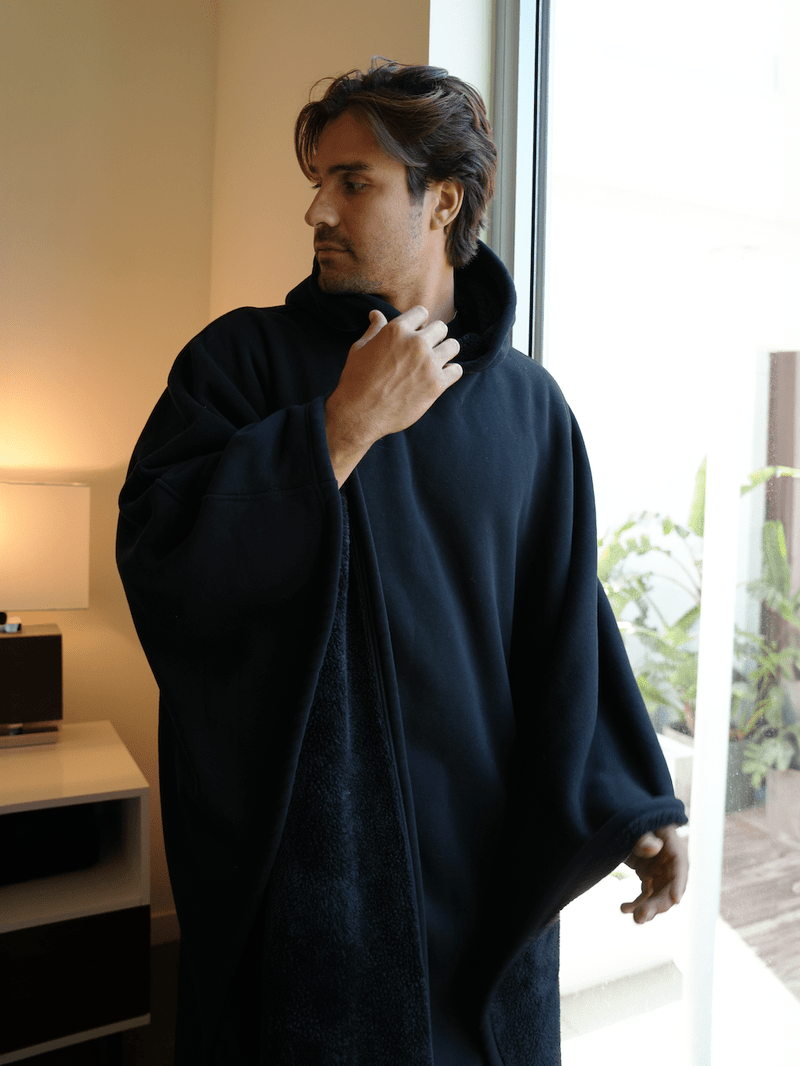 Drune | Luxuriöser Fleece-Poncho mit Kapuze für ultimativen Komfort