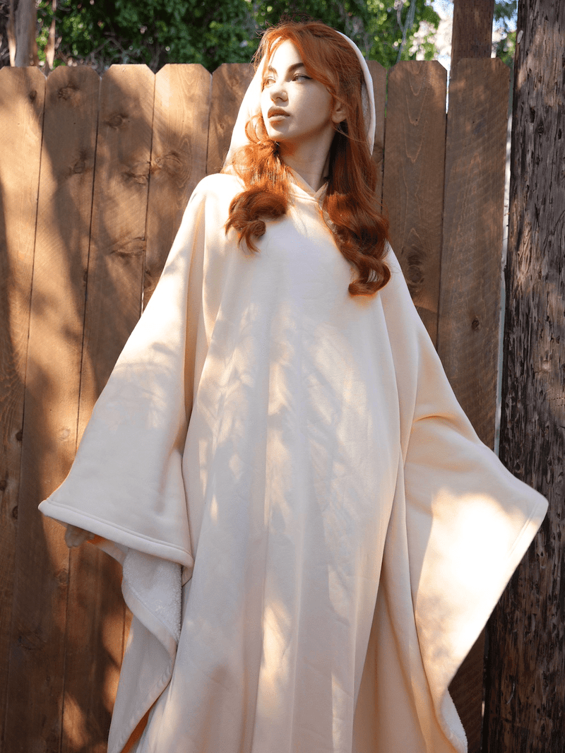 Drune | Luxuriöser Fleece-Poncho mit Kapuze für ultimativen Komfort