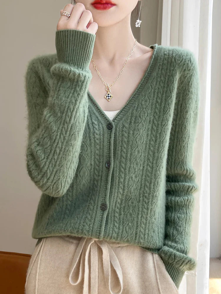 Drune | Damen Cashmere & Merino V-Ausschnitt Cardigan