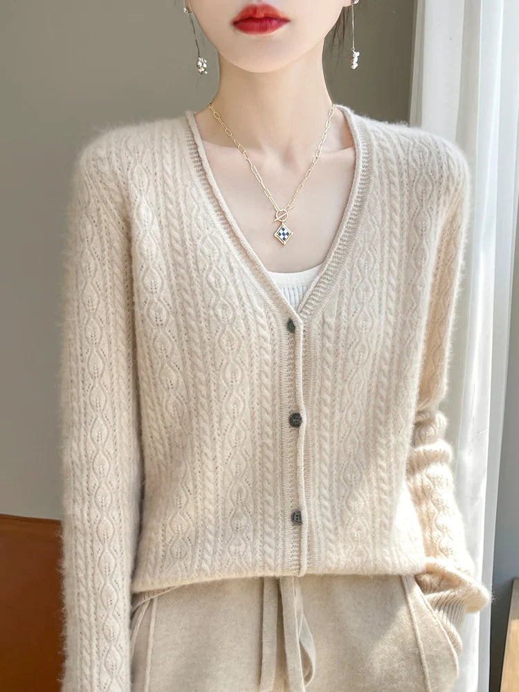 Drune | Damen Cashmere & Merino V-Ausschnitt Cardigan