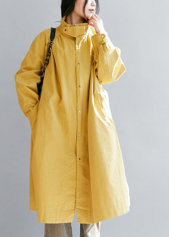 Drune | gelbe Damenmäntel locker sitzende Winterjacke Stehkragen Bindegürtel Winteroberbekleidung