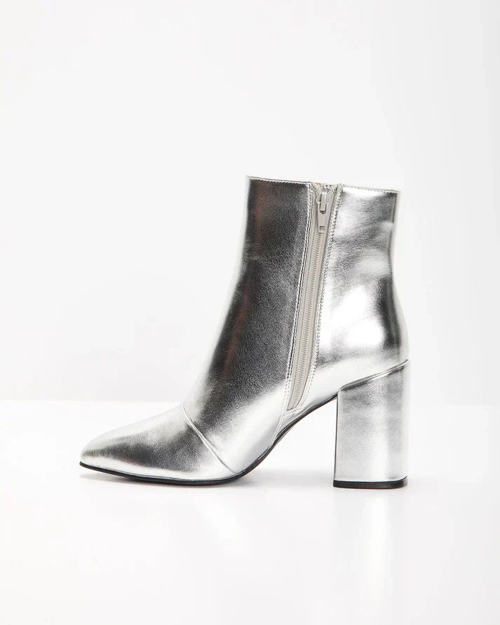 Drune | silber metallischen Absatz Stiefelette mit Blockabsatz für einen mutigen und trendigen Look
