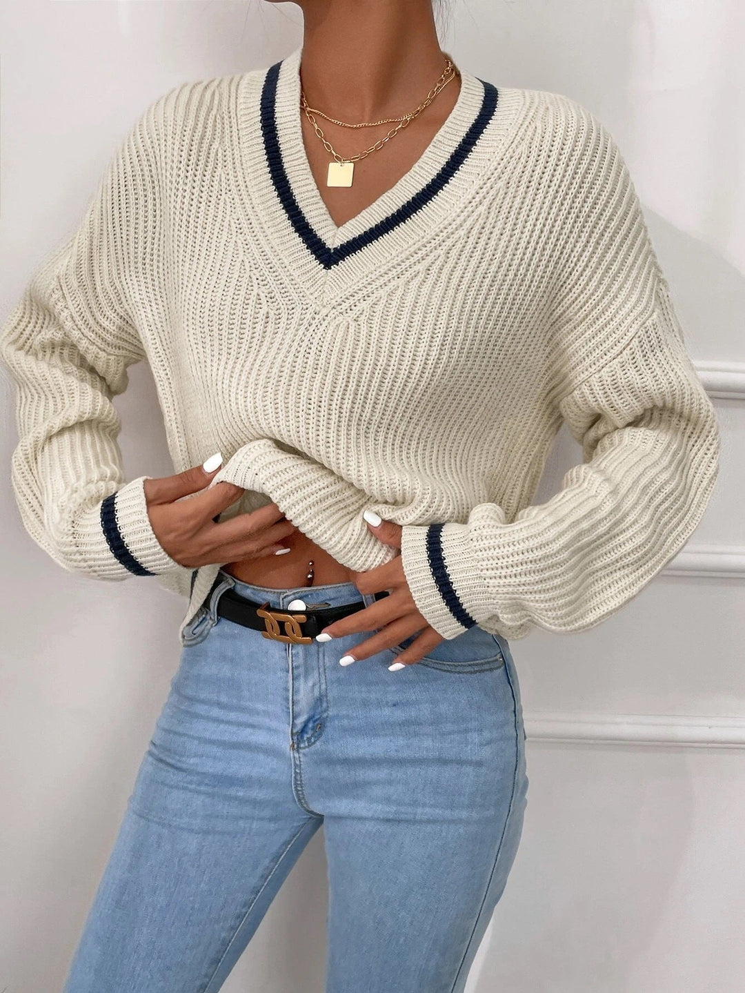 Drune | Pullover mit V-Ausschnitt und Patchwork