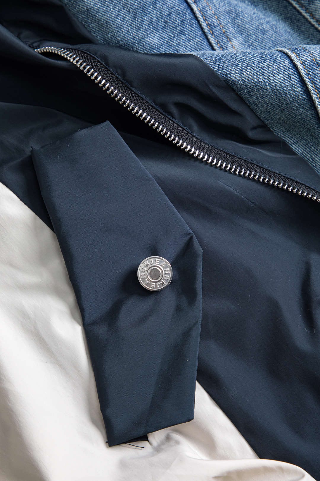 Drune | Patchwork Jacke mit Denim und Nylon Elementen Lässig und Individuell