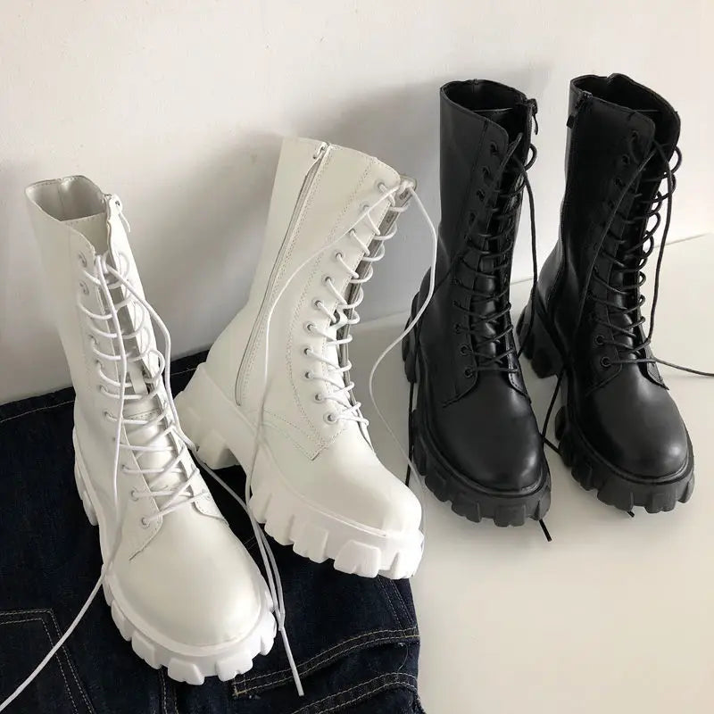 Drune | Damen Wadenhohe Stiefel mit Sportsohle und warmem Futter