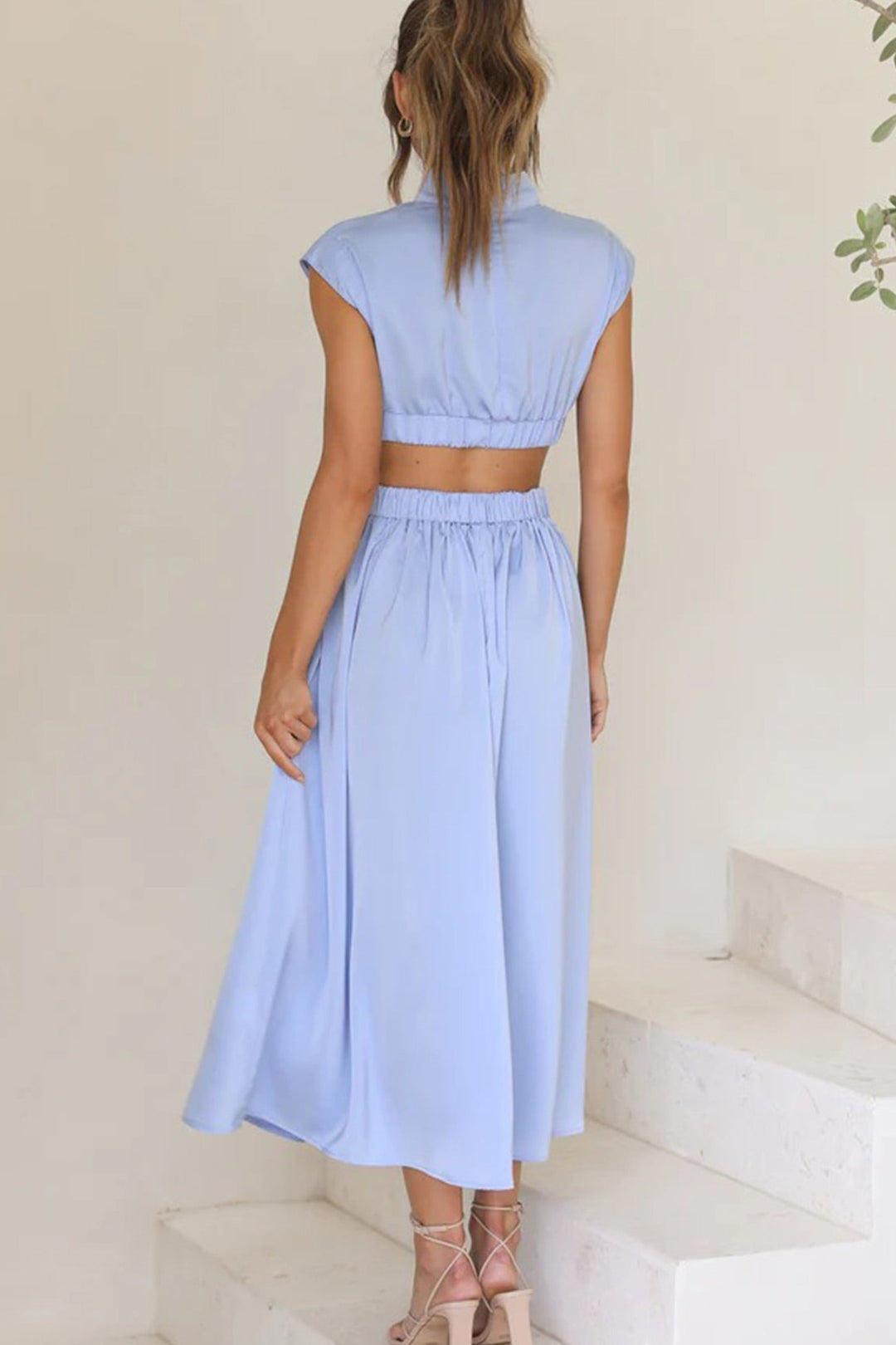Drune | Mock Neck Cutout Midi Kleid
