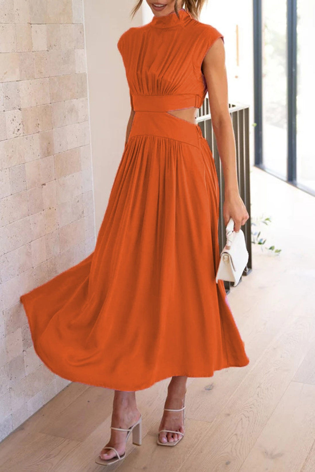 Drune | Mock Neck Cutout Midi Kleid
