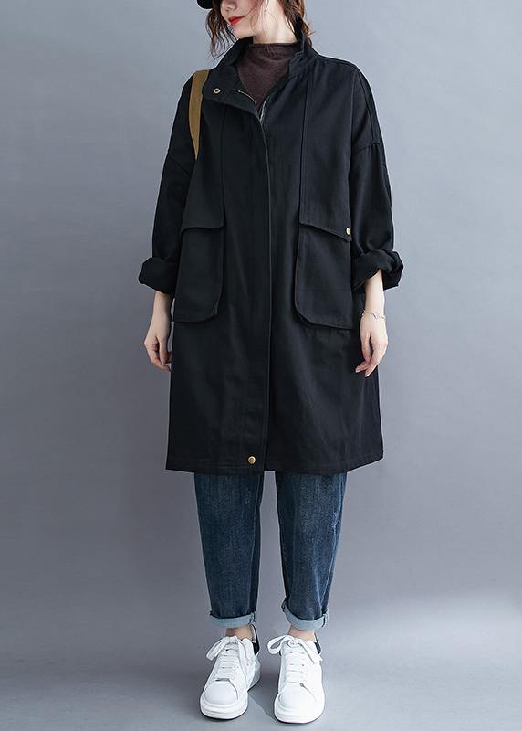 Drune | schwarze feine Mäntel Damen Blusen Ausschnitt Stehkragen große Taschen Oberbekleidung