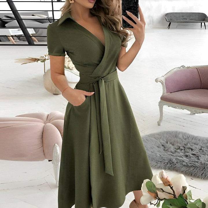 Drune | A-Linien Kleid mit V-Ausschnitt für Damen - Elegant und Zeitlos