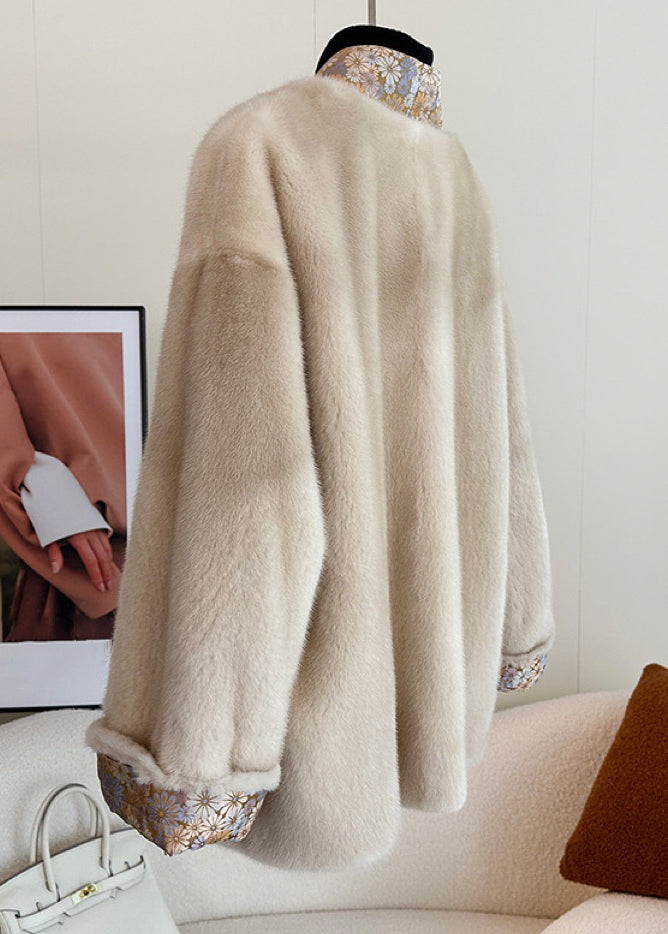 Drune | Licht Camel V-Ausschnitt Knopf Patchwork Nerz Fell Mäntel
