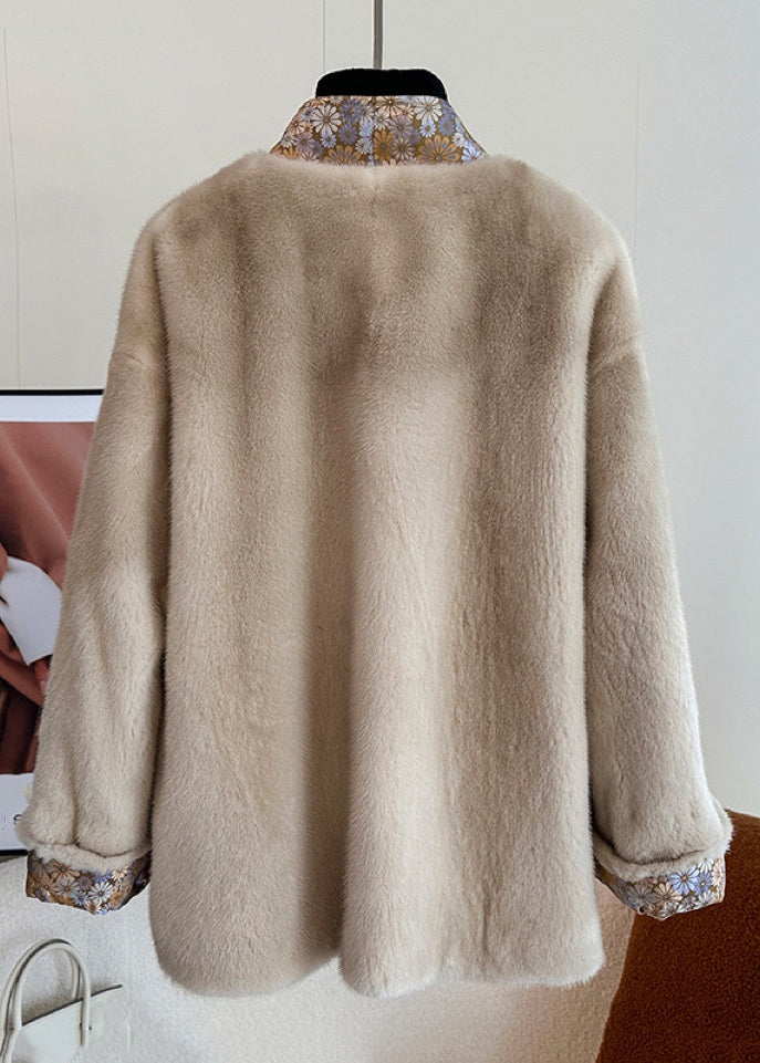 Drune | Licht Camel V-Ausschnitt Knopf Patchwork Nerz Fell Mäntel