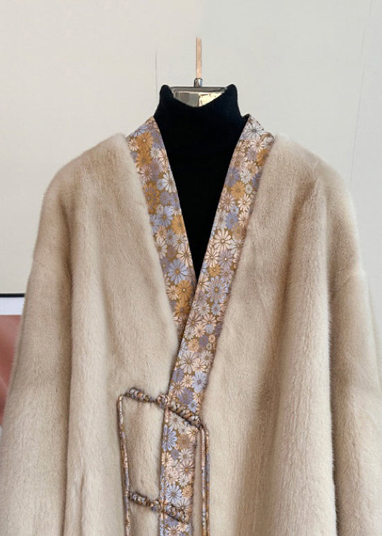 Drune | Licht Camel V-Ausschnitt Knopf Patchwork Nerz Fell Mäntel