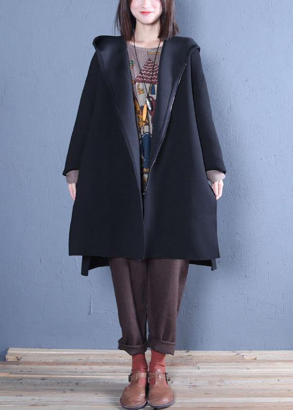 Drune | oversized mittellanger Mantel schwarz mit Kapuze Mäntel