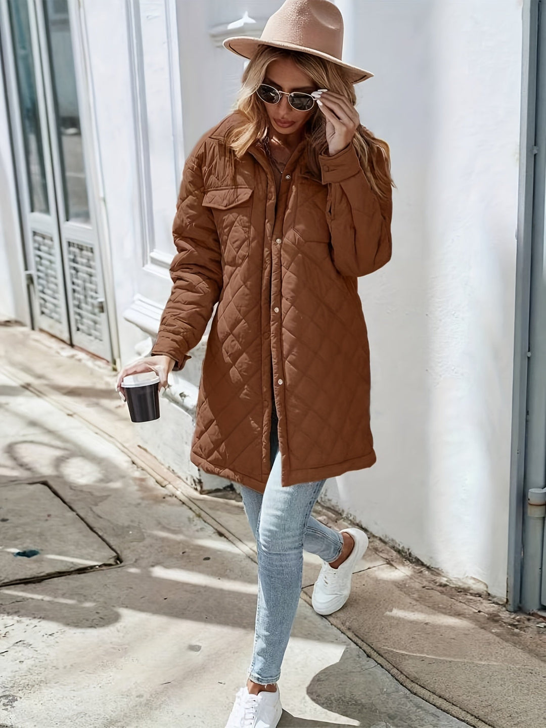 Drune | Damen Wattierte Pufferjacke mit Knopfverschluss und langer Passform